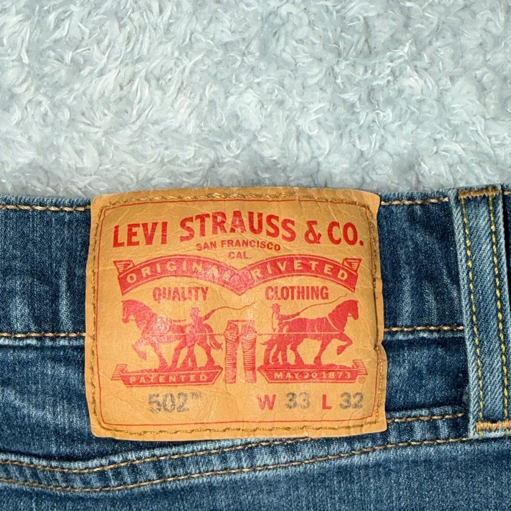 Levi's Slim Fit Jeans in Classic Blue